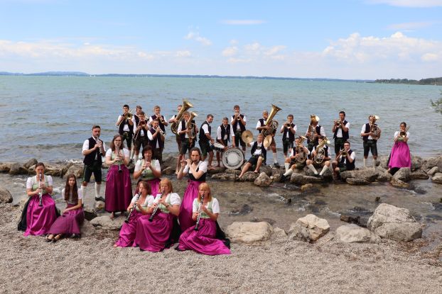 Platzkonzert der Chieminger Blasmusik Platzkonzert der Chieminger Blasmusik