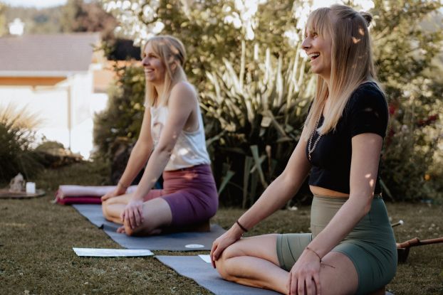 Moon Yoga, © Yoga mit den Twins