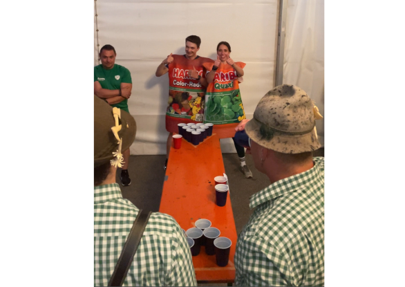 Beerpong-Spiel, © FC Reit im Winkl