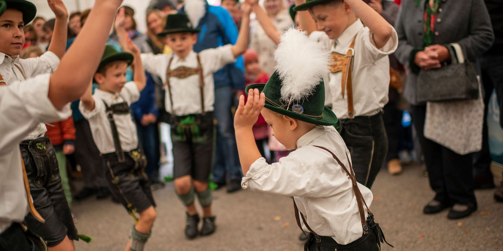 Plattln Kinder, © Tourist-Info Waginger See / Richard Scheuerecker
