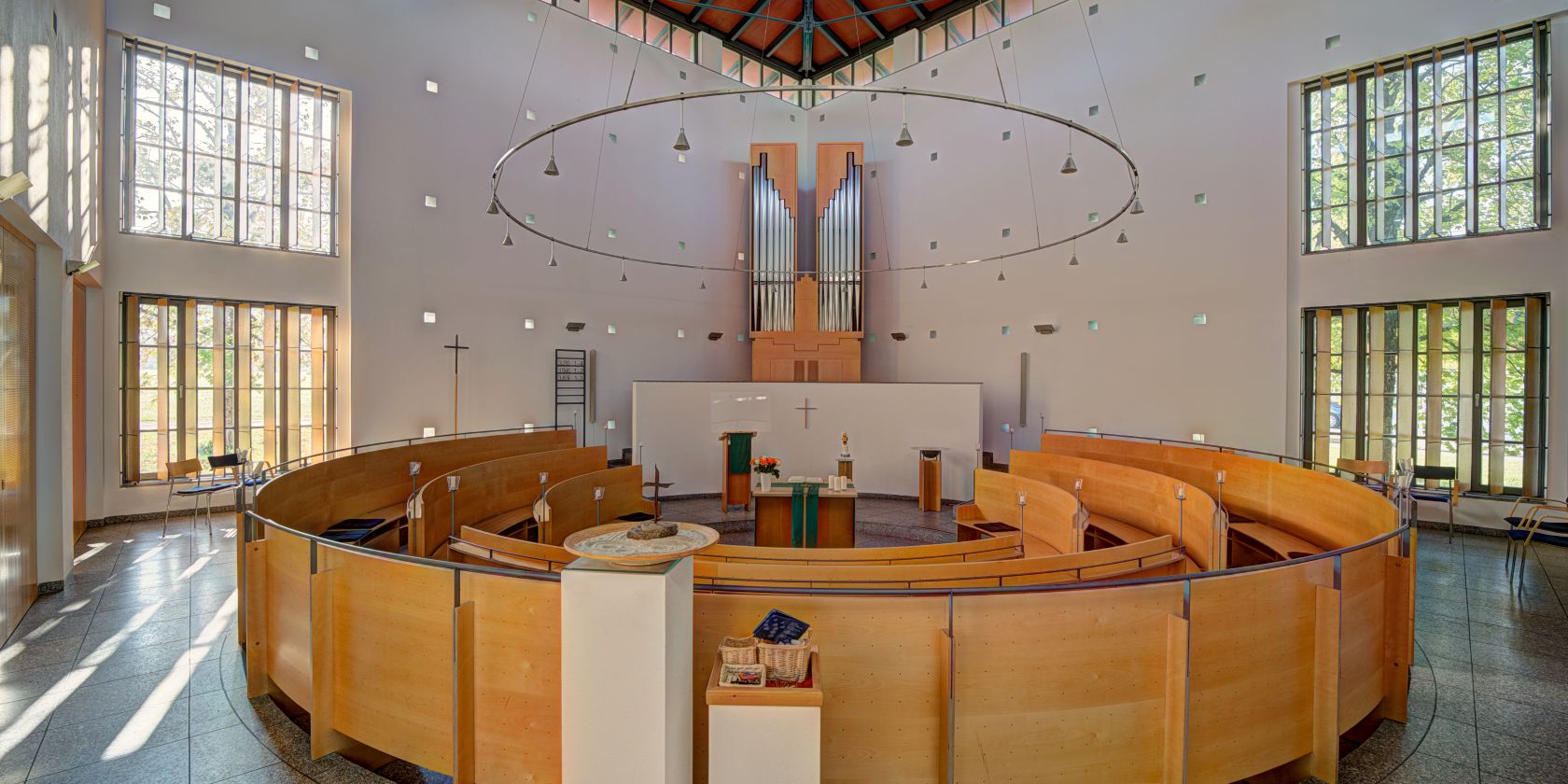 inzell herbst evangelische christus kirche innen altar_jh, &copy; Inzeller Touristik GmbH